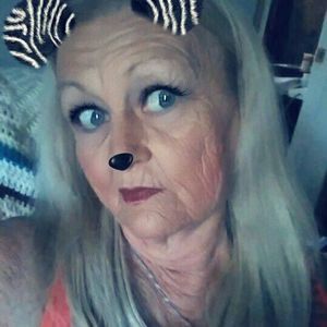 Meet your Posher, Debra